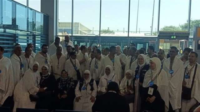 سفر البعثة الطبية بمطار القاهرة الدولي