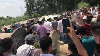 تشييع جثامين ضحايا انقلاب سيارة خلال حفل زفاف بالبحيرة (صور)